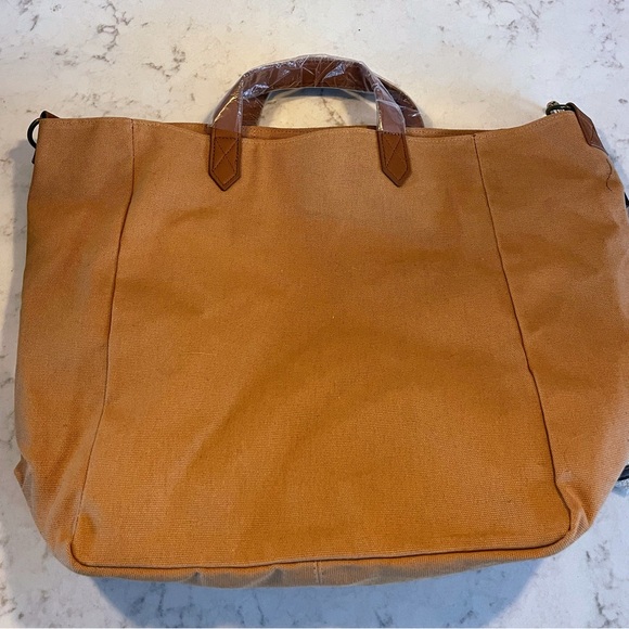 Thirty-One Camel Tote Bag with Strap - Picture 3 of 14